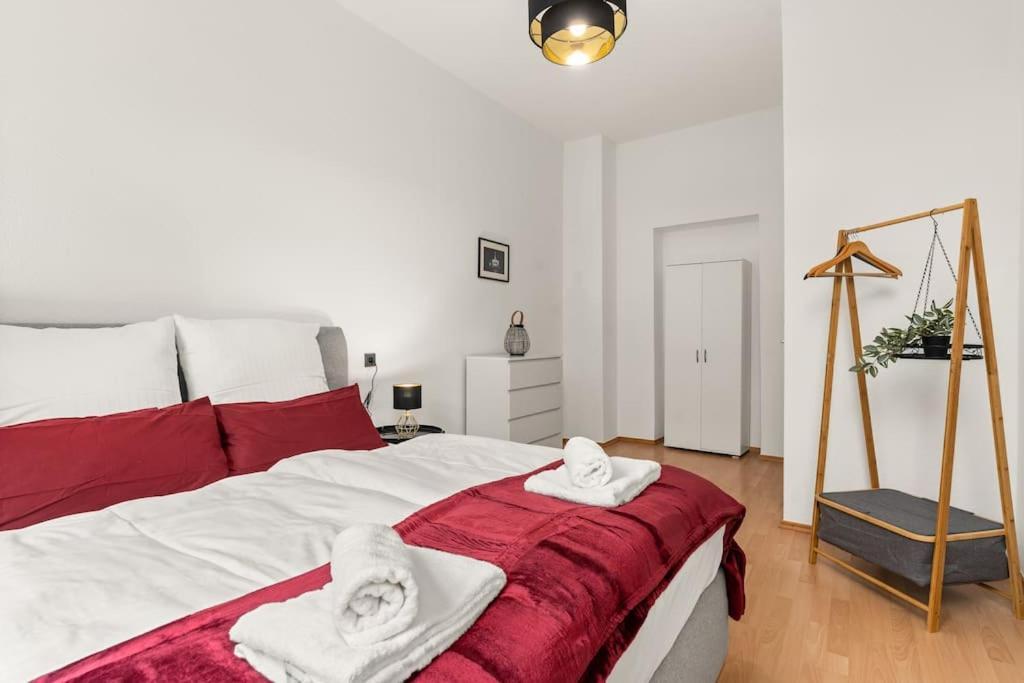 Zentrales Apartment - 2 Boxspringbetten - Netflix Kassel Eksteriør bilde